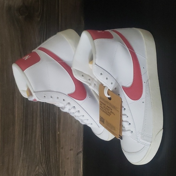 New Nike Blazer Mid 77 Womens Sneakers Size 7 Classic Streetwear Everyday Casual - Picture 2 of 9